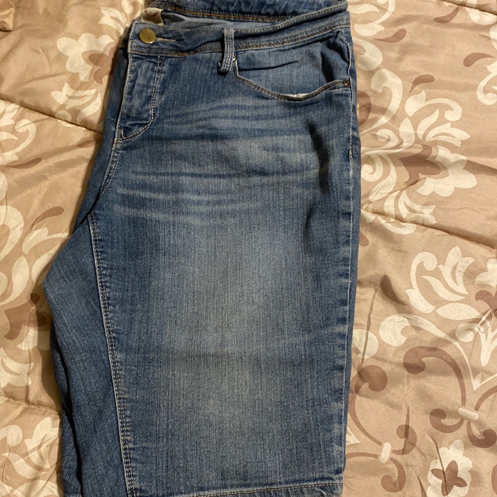 Faded Glory Bermudas